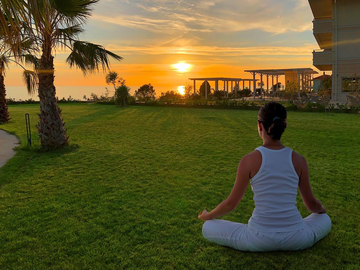 King Maron Wellness Beach Hotel Marónia المظهر الخارجي الصورة